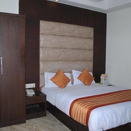 Hotel Seven Seas Inn 뉴델리 외부 사진